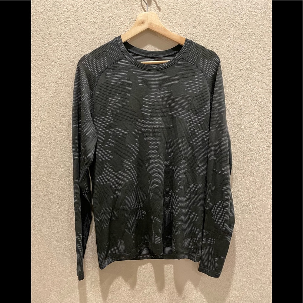 Lululemon Men’s Training Vent Tech Long Sleeves